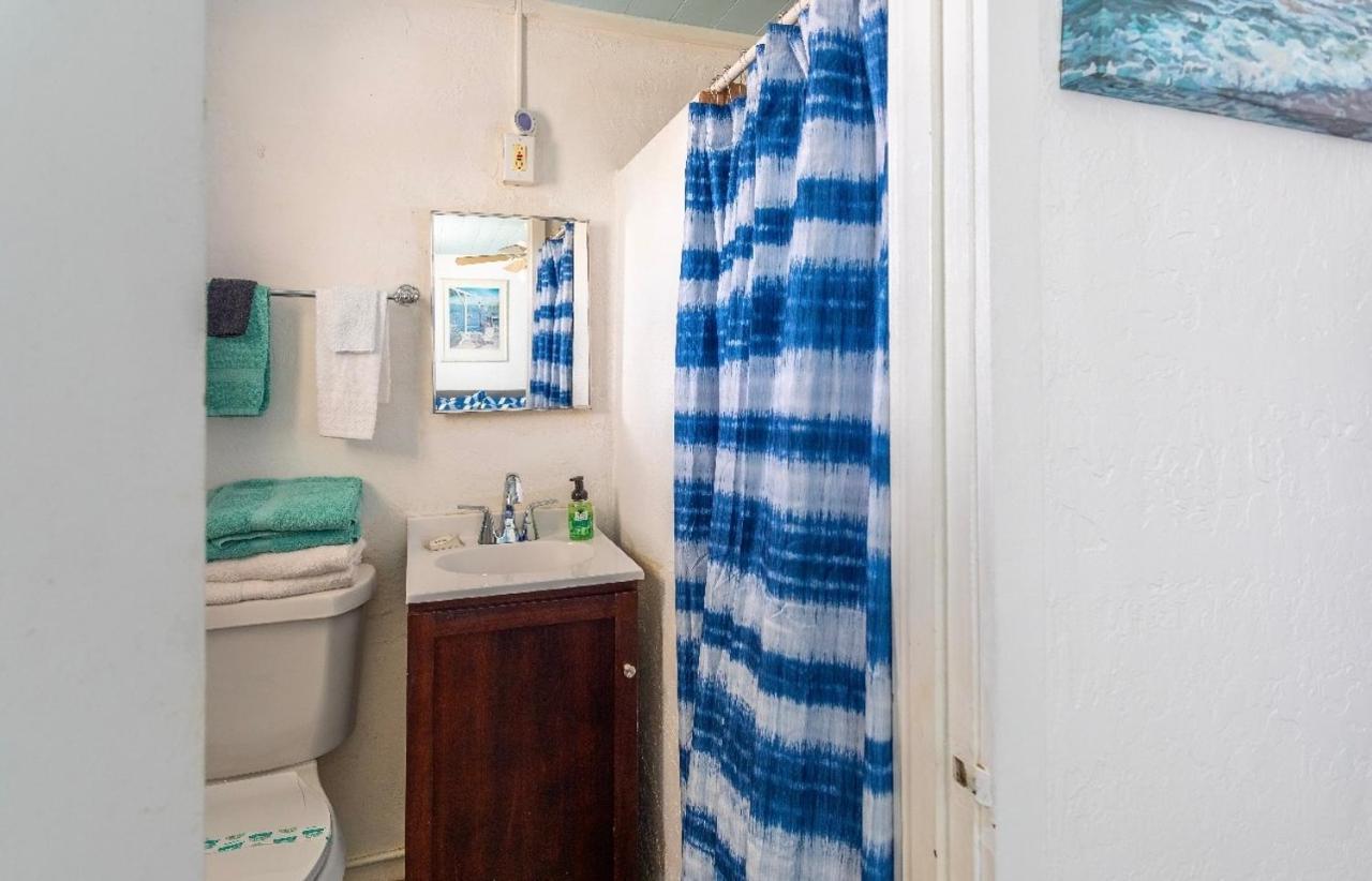 Bungalow 1 Minute From The Beach Suite #3 Ингълууд Екстериор снимка